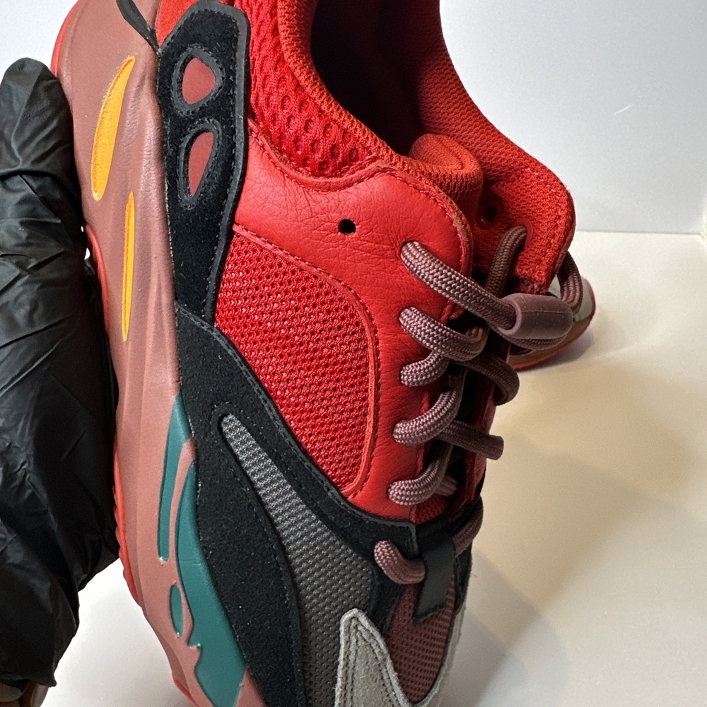 Size 5.5 - Women's Adidas Yeezy Boost 700 'High-Res Red' - Picture 15 of 16